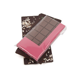 Sachet avec carton rose...