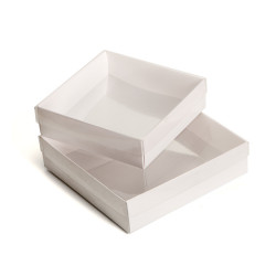 Boîte blanche pour petits...